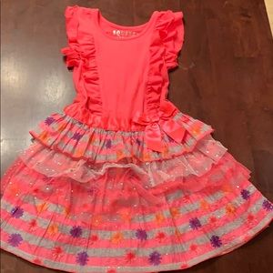 Adorable girls dress, with tulle and sparkle ✨